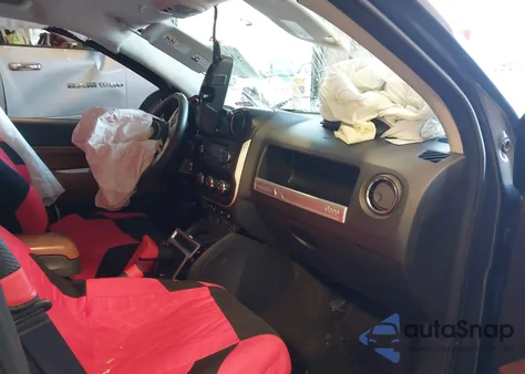 2016 Jeep Compass High Altitude Edition из США, поврежденный, VIN 1C4NJDEB6GD550309